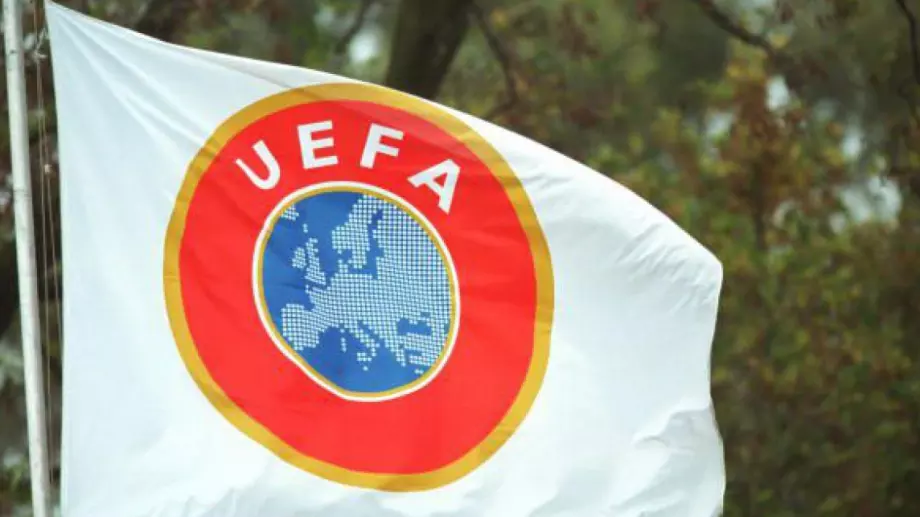 Задължителна ваксинация за футболистите на Евро 2020?