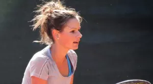 Браво! Юлия Стаматова е на полуфинал на турнир в Монастир