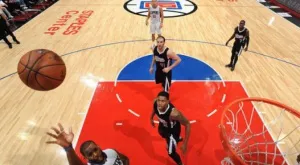 Клипърс с победа №4 за сезона, Чикаго с първи успех