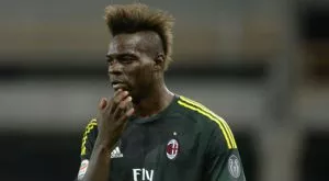 Балотели се завръща в игра за Милан