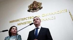 Горанов обеща проверки на българите, посочени в Panama Papers
