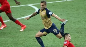 Халф на Арсенал се завърна в игра