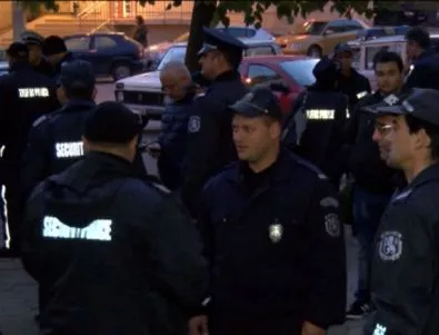 Полицаите в Благоевград блокираха за час ОД на МВР