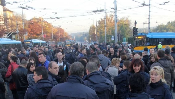 Полицаите отново заплашват протести, ако за тях не бъдат предвидени повече пари