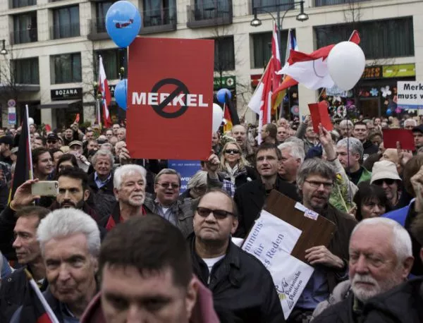 Пореден сблъсък в Германия между про и антиимиграционни протести