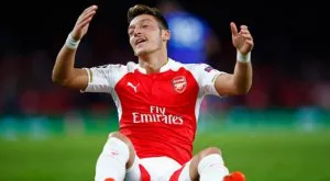 Обрат! За Йозил няма никакво значение дали Венгер ще е мениджър