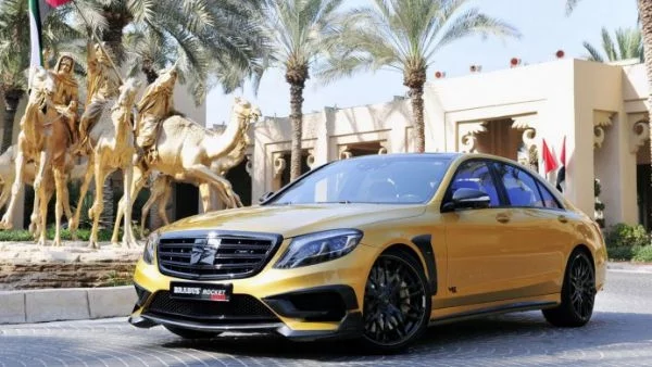 Brabus позлати и напомпа до 900 к.с. S65 AMG