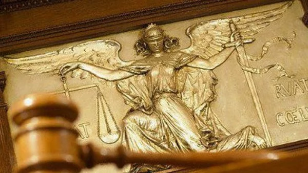 Призив на адвокат към адвокатите и депутатите заради Закона за адвокатурата