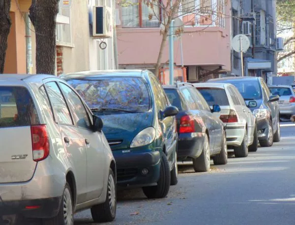Няколко града останаха без регистрационни табели за автомобили