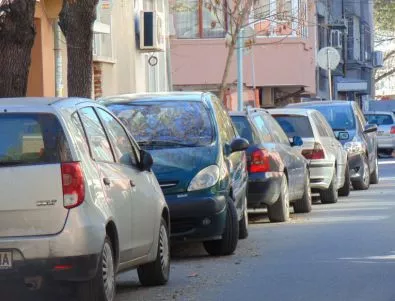 Бъчварова: Две фирми нарочно спъват работата по новите автомобилни регистрации