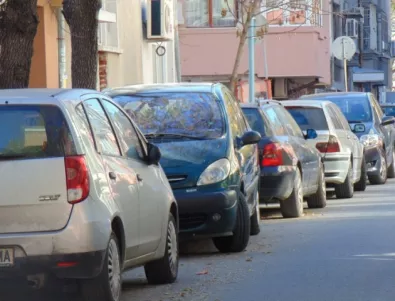 ЦГМ ще звъни на шофьори да преместят колите си, ако се налага миене или ремонт на улица