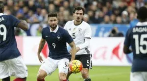 Хумелс определил дата, на която ще разкрие бъдещето си