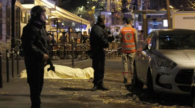 Три са жертвите от "Стад дьо Франс" (ВИДЕО)