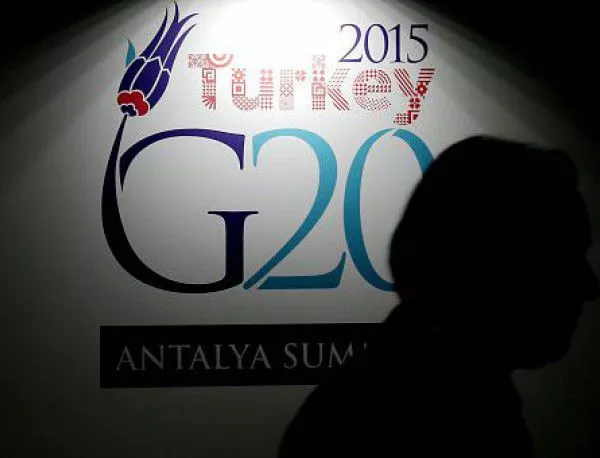 Обама и Путин си стиснаха ръцете на G20 в Анталия