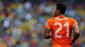 Депай е взел участие в половината голове на Холандия за 2018-а