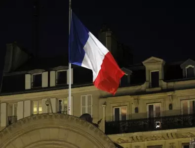 Франция няма да налага блокиране на неваксинирани срещу Ковид граждани 
