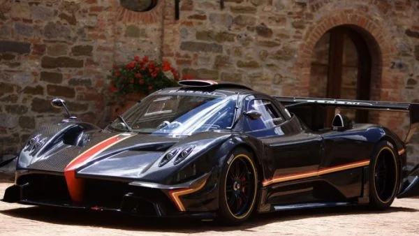 Pagani Zonda Revolution е най-бързият автомобил на „Ринга“ с 6,30 мин.