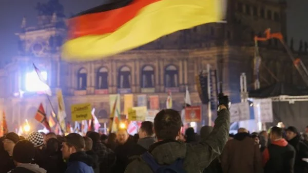 Германската популистка десница поема антиислямски курс