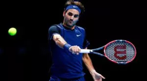 Федерер надви най-младия претендент в Лондон в зрелище