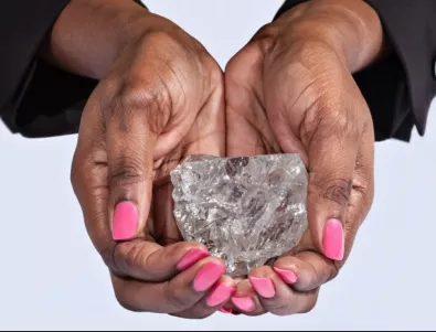 Откриха уникален диамант с вплетен в него друг диамант