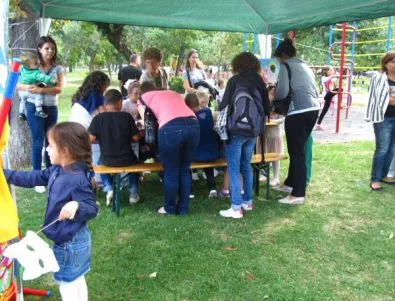 12 родители от Асеновград ще се учат как да се справят с конфликтите с децата си