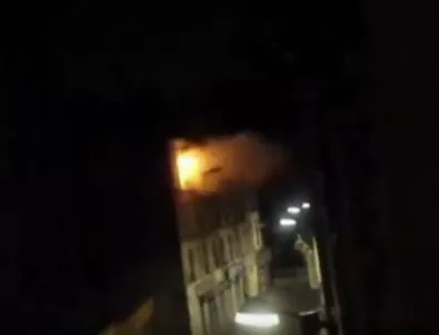 Шокиращо видео на самовзривяващата се джихадистка в Париж (18+)