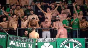 Сериозни санкции за Панатинайкос заради безредиците в дербито 