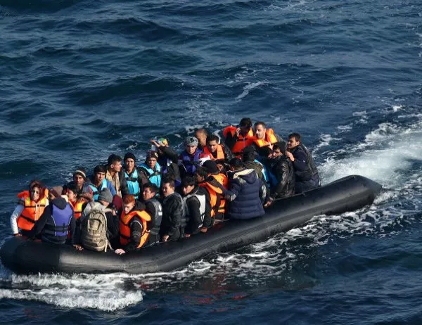 8000 мигранти са били спасени през празниците в Средиземно море