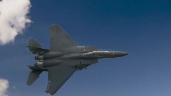 Три американски военни самолетоносача приближиха Северна Корея