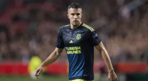 Ван Перси разкри има ли интерес към него от Челси и Барселона