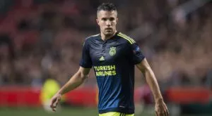 Ван Перси шокира всички, връща се в един от бившите си клубове