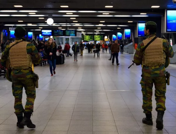 Открити са отпечатъци на терориста Салах Абдеслам в апартамент в Брюксел