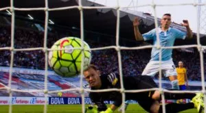 {{ otherArticle[0].article.title }}