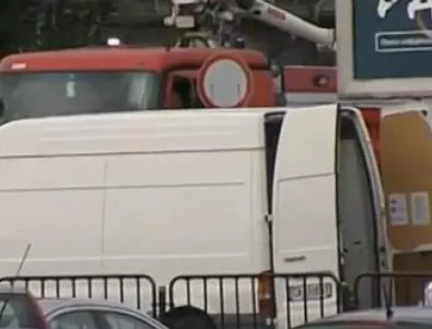 Съмнение за бомба в бус, паркиран пред Терминал 1 на Летище София   