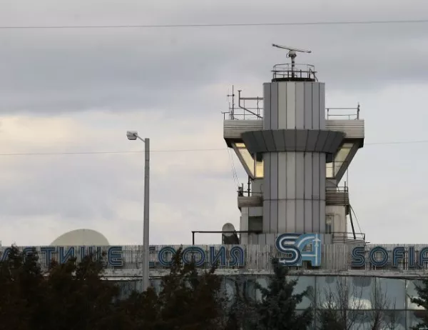 Пороите наводниха Терминал 1 на летище София