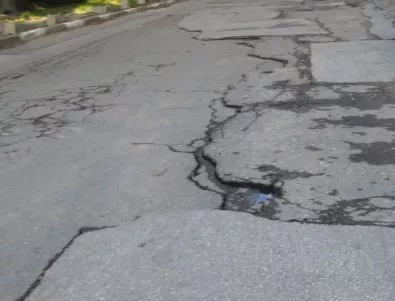Движението в Старозагорско се ограничава заради ремонти по пътищата