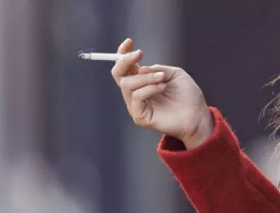 Столетница твърди, че пушеното я поддържа жива