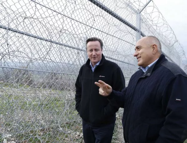 Хем искаме по-строг контрол на външните граници на ЕС, хем не ни се строи ограда с Гърция