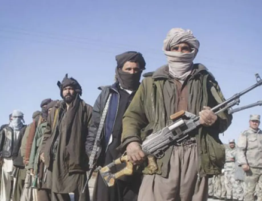 Талибаните превзеха първата столица на провинция