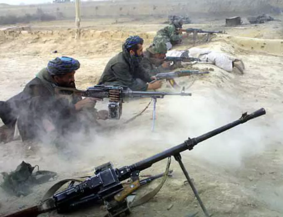 Талибаните вече контролират ГКПП на границата с Таджикистан  