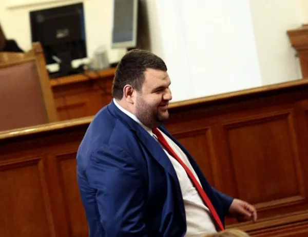 Окончателно падна ветото на закона "Пеевски" за КТБ