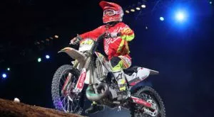 Испанец триумфира в уникален финал на Световното по мотокрос фрийстайл