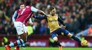 Арсенал поведе в Англия след победа над последния (ВИДЕО)