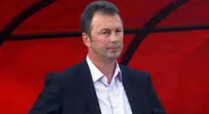 Скандал в БГ елита! Този треньор взима пари от играчите, за да ги пуска на терена