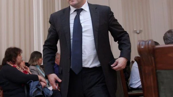 ДСБ няма да влиза в коалиция с Местан