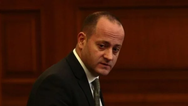 Радан Кънев:  У нас непрекъснато официално се случват незаконни неща
