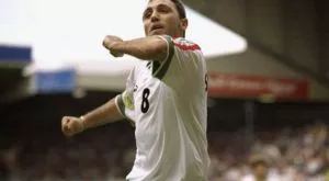 {{ otherArticle[0].article.title }}