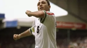 Стоичков получава днес вариантите за негова статуя