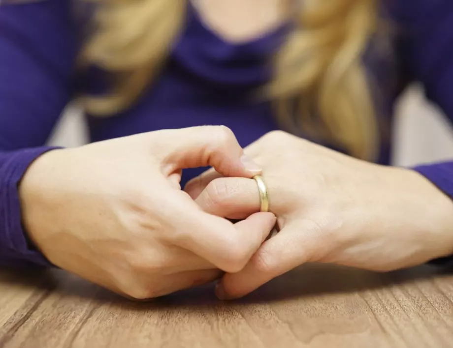 Знаците на ръцете, които показват наближаващ развод