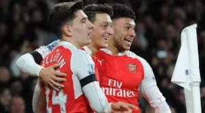 Арсенал се качи на върха в рекорден за Чех мач